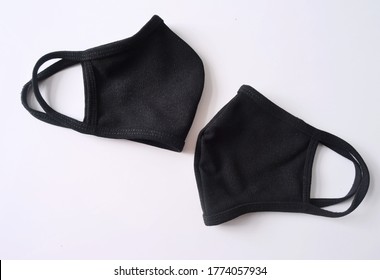 Simple Black Protective Face Mask, Cotton And Breathable. Protection Against The Novel Covid-19. 