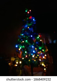 Simple Christmas Tree With Blur Effect