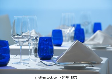 Simple Clean White Linen Elegant Table Top At Fine Restaurant Dining Experience