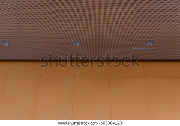 Simple line dividing a\
wall and a ceiling