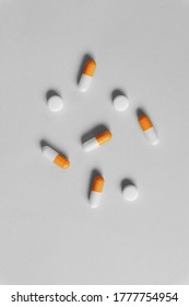 Simple material for capsules and tablets