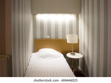 Simple Small Hotel Room (classic), Single Bed