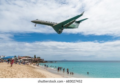Simpson Bay, Sint Maarten April 8, 2017: Famous Maho Beach Near Princess Juliana International Airport