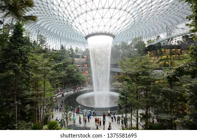 Singapore Changi Airport Waterfall Attraction Stock Photo 1768468775 ...