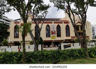 SINGAPORE - 17 OCT 2022: Church Of Christ The King In Ang Mo Kio Was Opened In 1982 By Archbishop Gregory Yong. In 1996, It Had A Major Rebuilding Which Meets The Spiritual Needs Of The Parishioners.