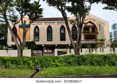 SINGAPORE - 19 JUL 2021: Church Of Christ The King In Ang Mo Kio Was Opened In 1982 By Archbishop Gregory Yong. In 1996, It Had A Major Rebuilding Which Meets The Spiritual Needs Of The Parishioners.