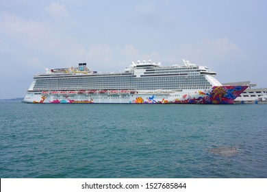 Dream Cruises Images Stock Photos Vectors Shutterstock