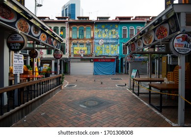 Singapore, Singapore - April 11, 2020: Empty Street Of Singapore Chinatown, During Circuit Breaker Or Lockdown Due To Increased Rate Of COVID-19 Infection