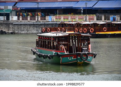 bumboat clipart people