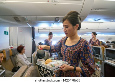 Singapore Airlines Stewardess Images Stock Photos Vectors