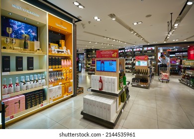 SINGAPORE - CIRCA JANUARY, 2020: A Broad Range Of Alcoholic Drinks On Display At Wines And Spirits Store In Singapore Changi Airport.