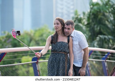 chinese tourist in singapore