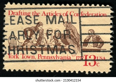 SINGAPORE – FEBRUARY 28, 2022: A Stamp Printed In USA Shows Drafting The Articles Of Confederation, Circa 1977