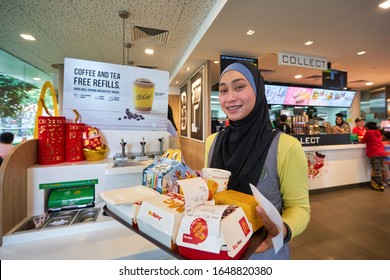 299 Mcdonald's worker women Images, Stock Photos & Vectors | Shutterstock