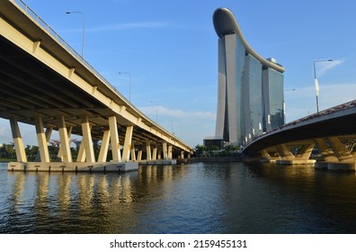 Singapore - July 11th, 2016 - Marina Bay Sands Skypark Behind Two Bridges