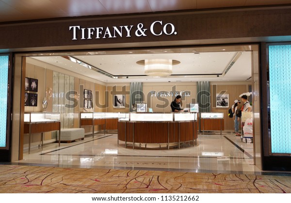 changi airport tiffany and co