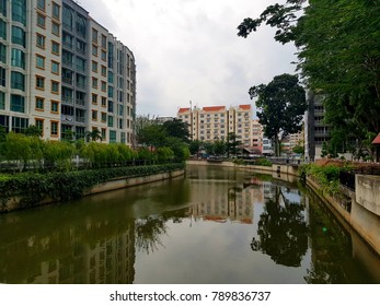 Singapore Kallang River A View Through The City