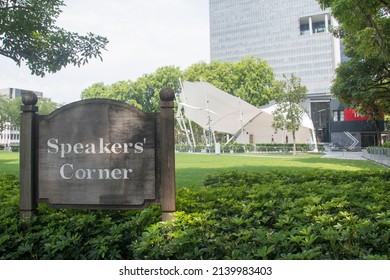 Singapore- Mar 26, 2020: View Of Speakers Corner In Singapore With The Stage And The Sign. It Is An Area Where Open-air Public Speaking Debate And Discussion Are Allowed.