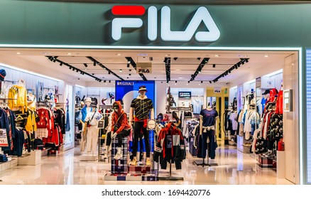 Ekstraordinær personlighed bidragyder Fila Shop Images, Stock Photos & Vectors | Shutterstock