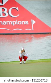 SINGAPORE - MARCH 3: Korean Na Yeon Choi Studying Hole 18 During HSBC Women's Champions At Sentosa Golf Club Serapong Course March 3, 2013 In Singapore