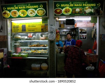 Singapore, March 8, 2016: Muslim Restaurant In A Typical Singapore Food Court Or Hawker