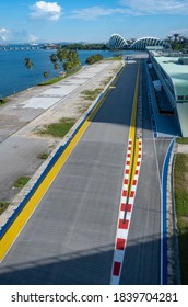 Singapore, Marina Bay Street Circuit, Oct 24, 2020; An Aerial View Of F1 Pit Building And Flower Dome In Background.