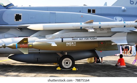 F16cd Images, Stock Photos & Vectors | Shutterstock