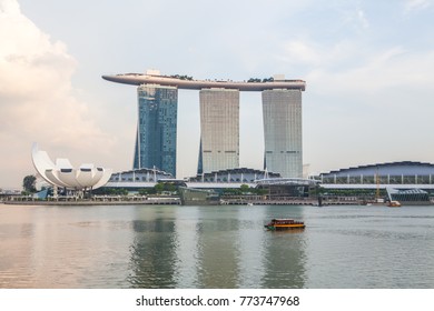 Singapore, Singapore - November 19, 2017:Marina Bay Sands At Daytime With Cloud And Boat