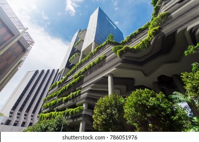 Singapore, Singapore - October 15, 2017: Green Nature Facade Of Parkroyal On Pickering Hotel Building In Singapore City