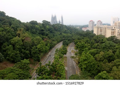 Singapore, Singapore - September 14 2019: Aerial View Of Henderson Road And Mount Faber Park