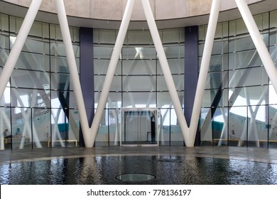 SINGAPORE-18 DEC 2017: Singapore Art Science Museum Landscape Lobby