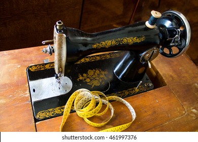 Singer Sewing Machine