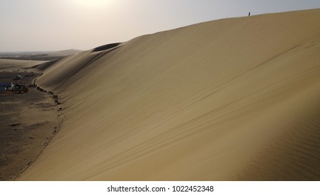 Singing Sand Dune Qatar