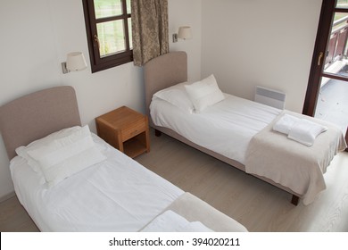 Single Bed Room