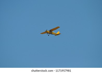 Single engine airplane prop
