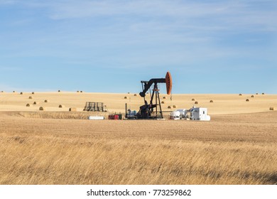 Pump-jack Images, Stock Photos & Vectors | Shutterstock