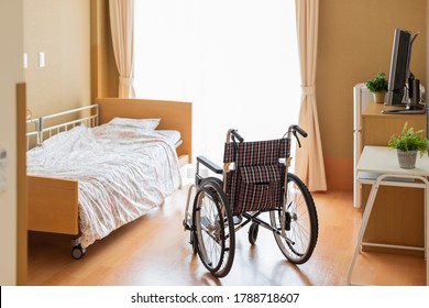 Single room in nursing home