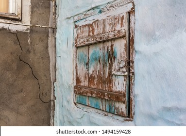 Imagenes Fotos De Stock Y Vectores Sobre Old Village Door