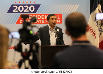 Sioux City, Iowa - July 19, 2019:  Andrew Yang Addresses The Press At A Forum For Presidential Candidates.