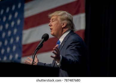 Sioux City, Iowa, USA, 6th November, 2016
Presidential Republican Candidate Donald Trump Addresses An Overflow Crowd Of 5000 Supporters On The Next To The Last Day Of The Campaign 

