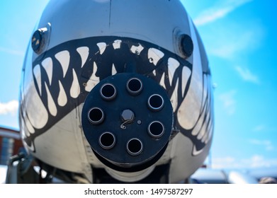 Sioux Falls Airshow, South Dakota, USA - 8/2019: Nose And Front Gun On A Fairchild Republic A-10 Thunderbolt II