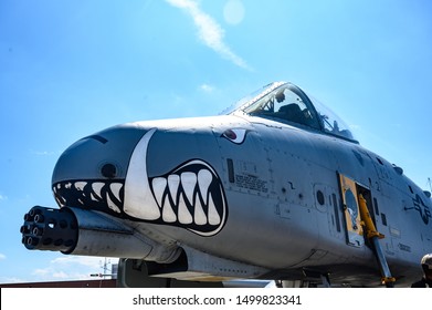 Sioux Falls Airshow, South Dakota, USA - 8/2019: Nose And Front Gun On A Fairchild Republic A-10 Thunderbolt II