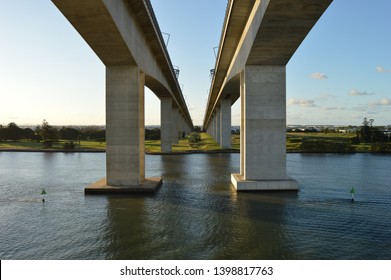 Sir Leo Hielscher Bridges Brisbane Gateway Motorway M1 Australia