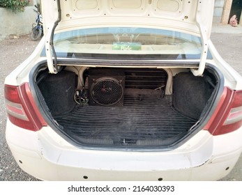 Sirohi Road, India - May 16 2019: Diamond White Ford Fiesta Classic 1.4 D | 2012 Model | Boot Space Of Car | Sub Woofer In Car