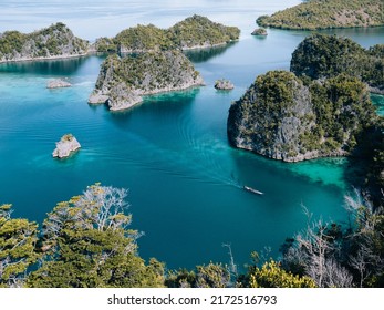 Situated off the northwest tip of Bird's Head Peninsula on Papua, the most eastern island of the Indonesian Archipelago, Raja Ampat or literally meaning 'The Four Kings' . 