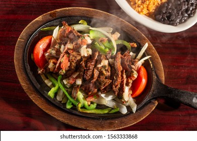 Sizzling Beef Fajita Platter In Skillet