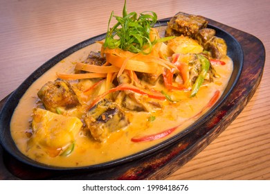 Sizzling Beef Kare-kare ( Beef Curry)  - Filipino Food