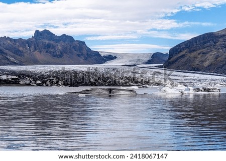 The Skaftafell glacier lake in Iceland