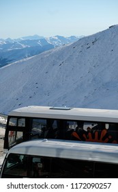 Ski Bus Parked Outside Lodge On A Queenstown New Zealand Ski Field June 2018