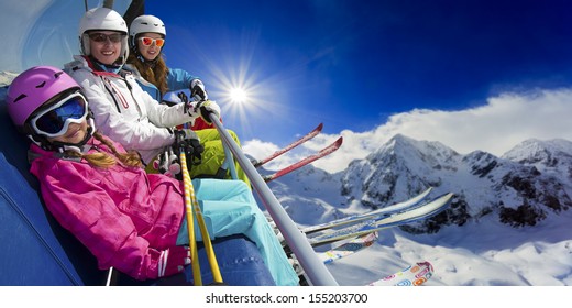 Ski Lift, Skiing, Ski Resort - Happy Skiers On Ski Lift